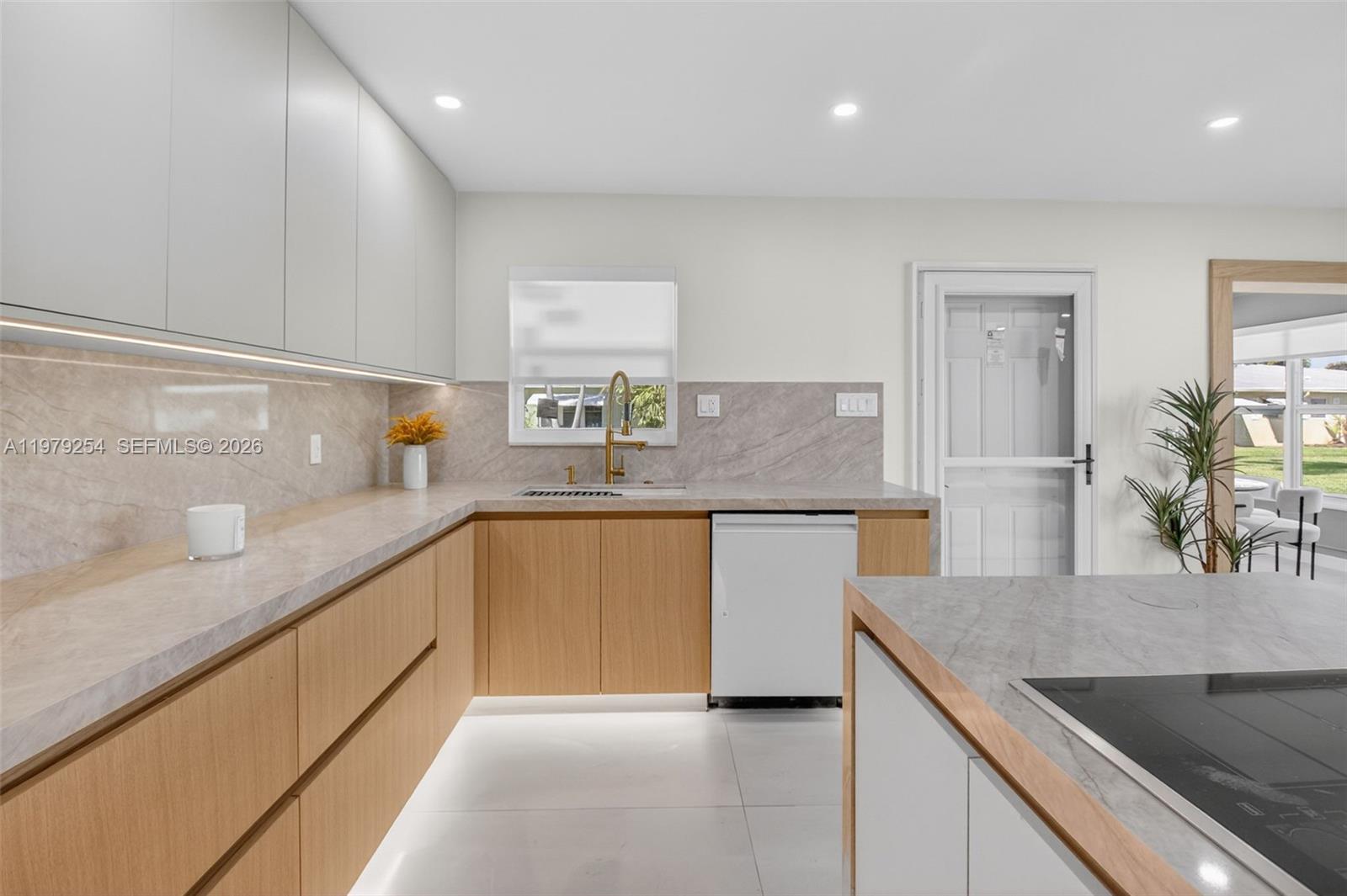 PINE POINT VILLAS CONDO - Residential