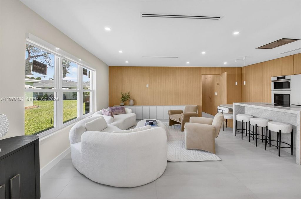 Photo of 3240 Park Ln #D, Boynton Beach, FL 33435 (MLS # A11979254)