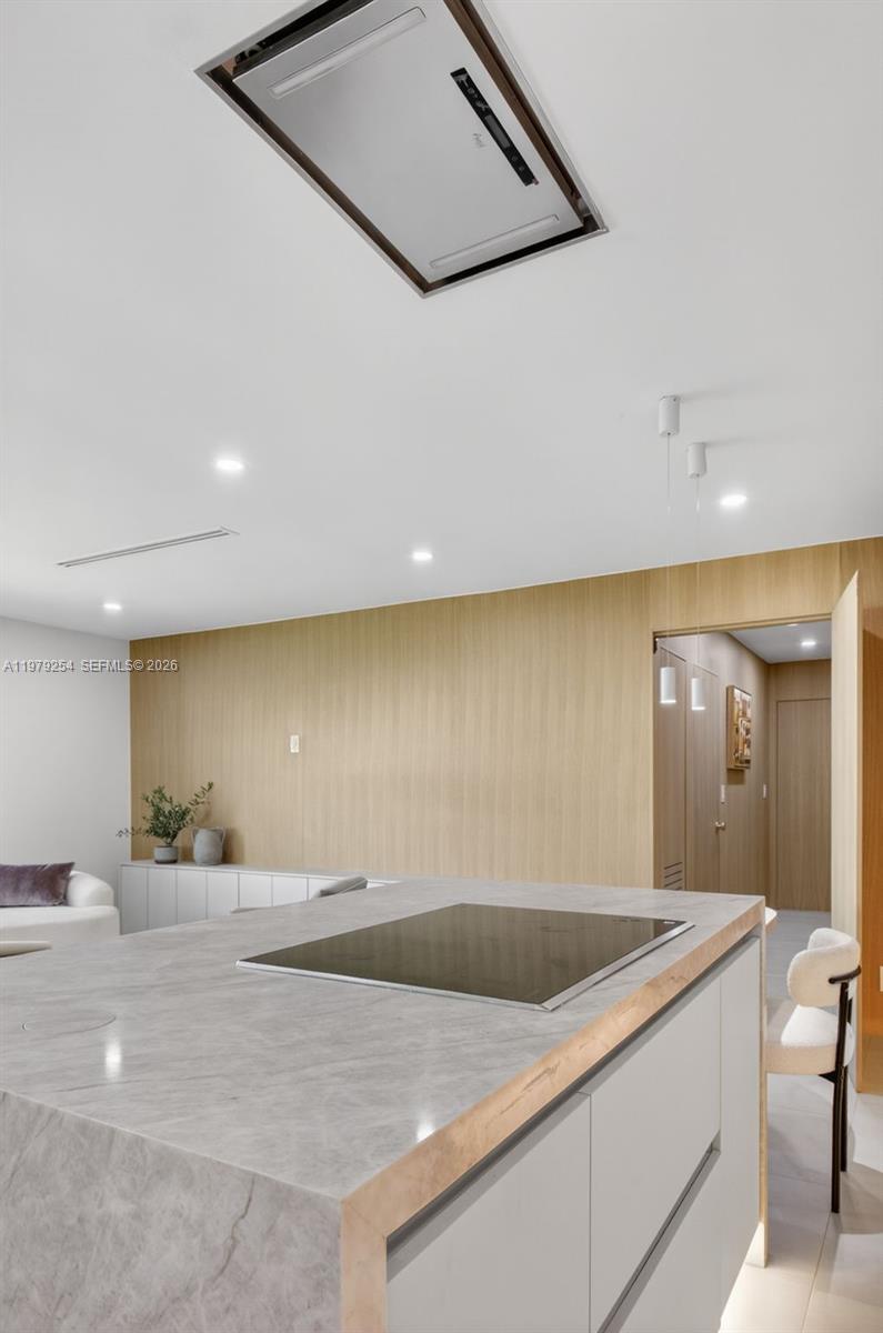 PINE POINT VILLAS CONDO - Residential