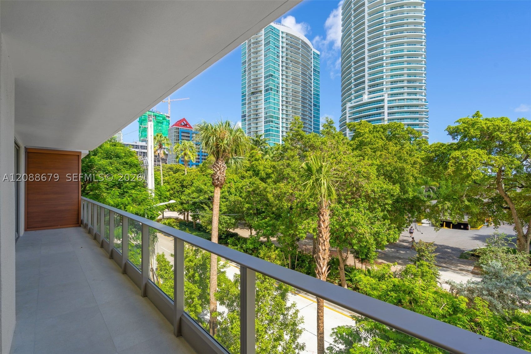 2200 Brickell Ave 204