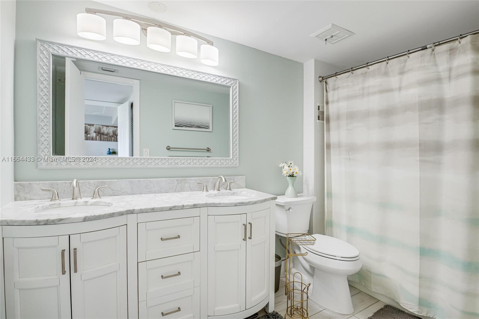 YORKTOWN CONDO - Residential