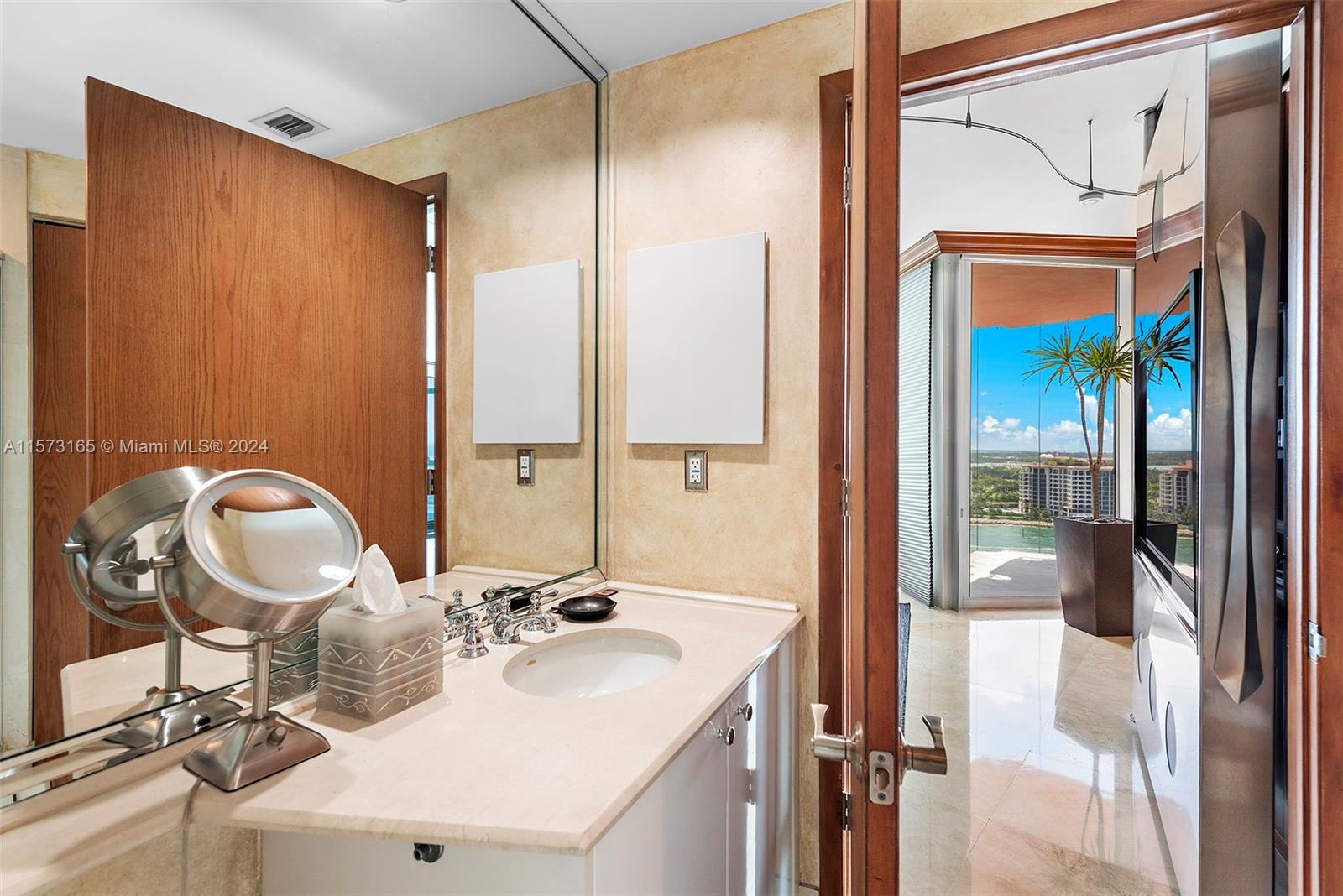 PORTOFINO TOWER CONDO - Residential