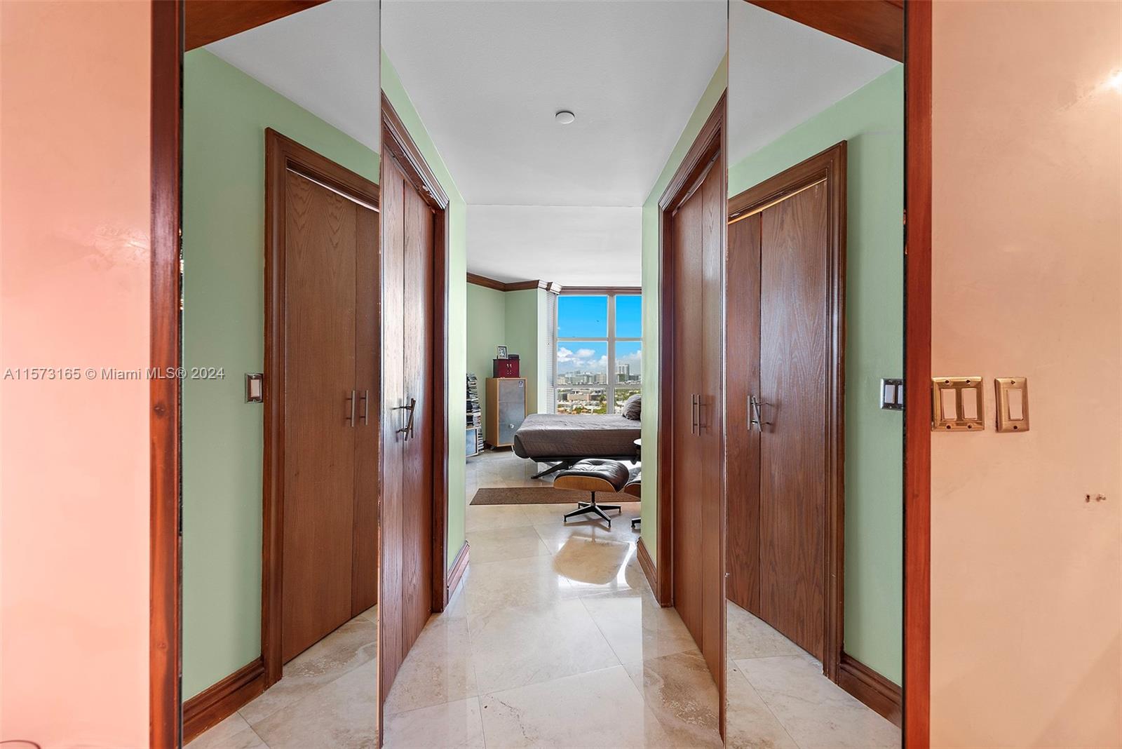 PORTOFINO TOWER CONDO - Residential