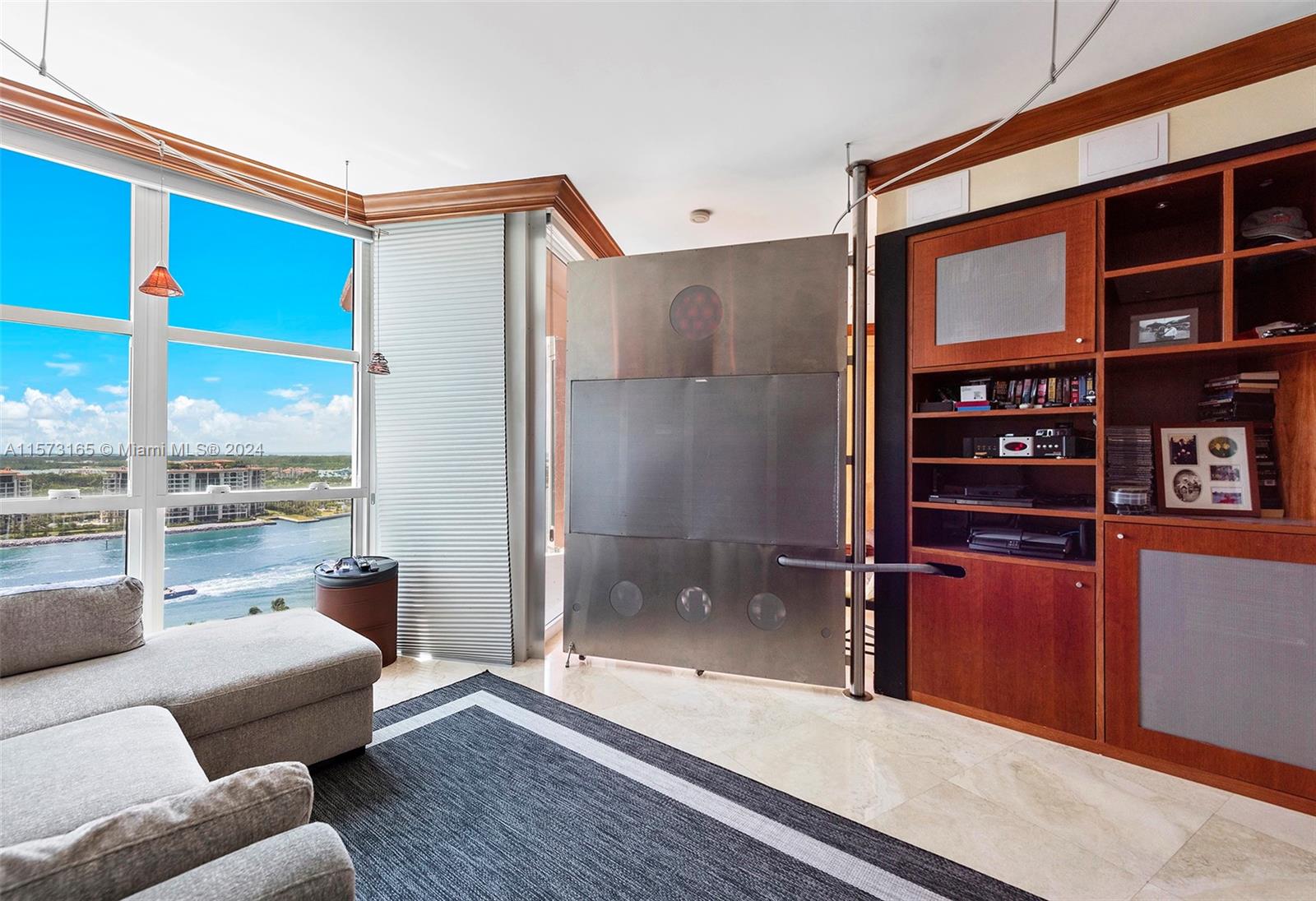 PORTOFINO TOWER CONDO - Residential