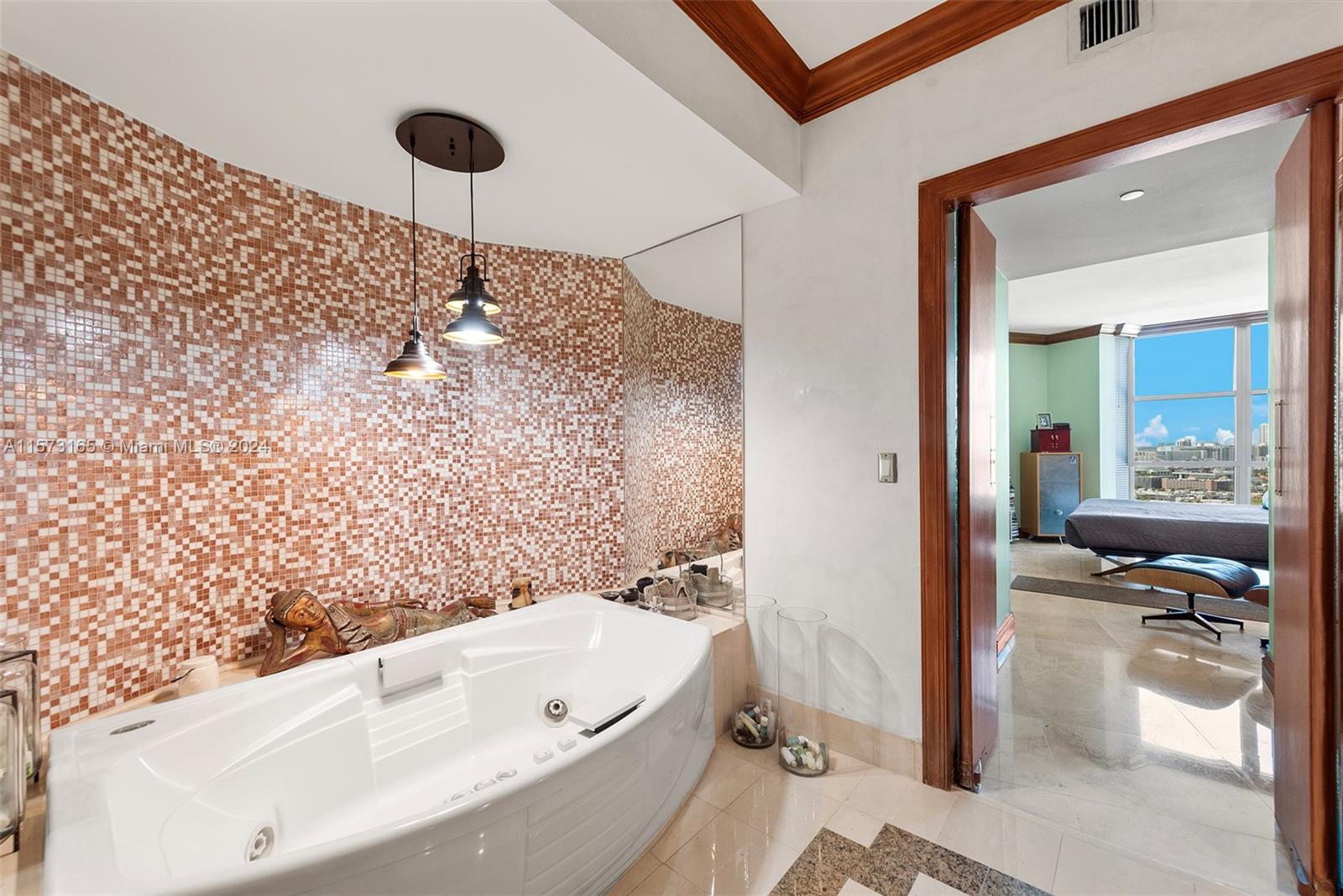 PORTOFINO TOWER CONDO - Residential