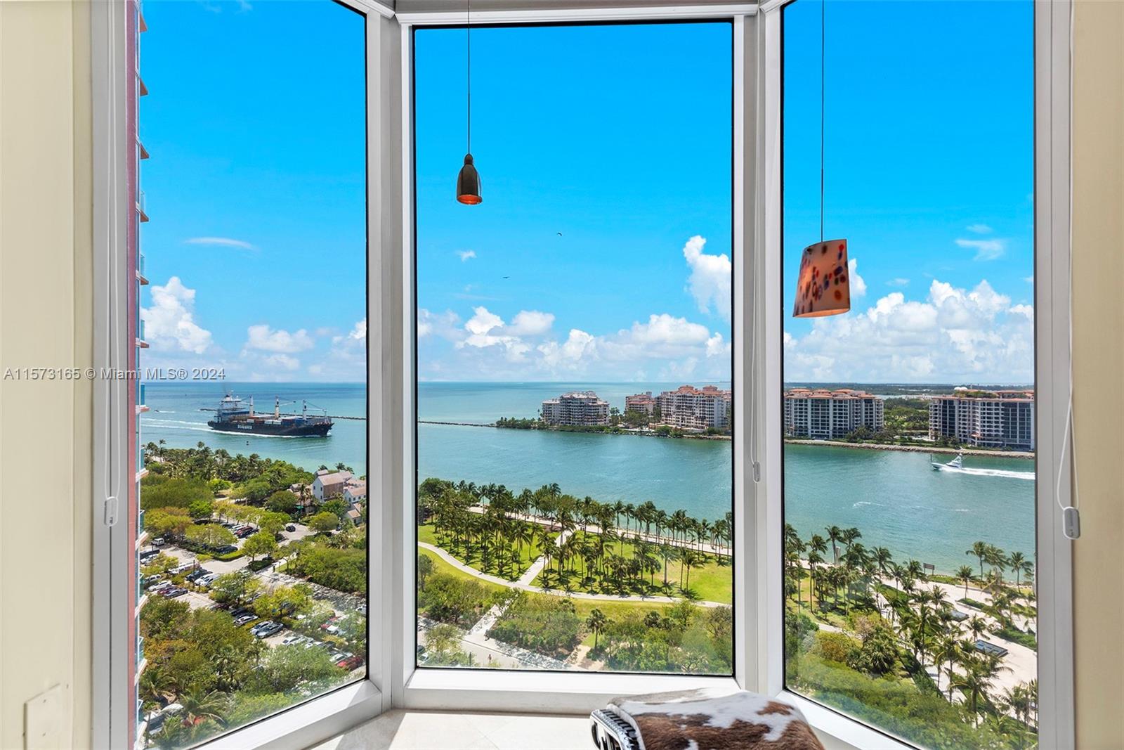 PORTOFINO TOWER CONDO - Residential