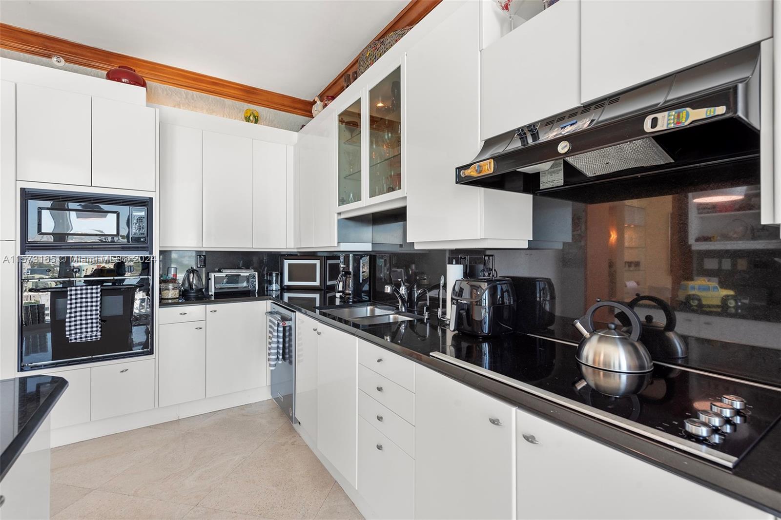 PORTOFINO TOWER CONDO - Residential