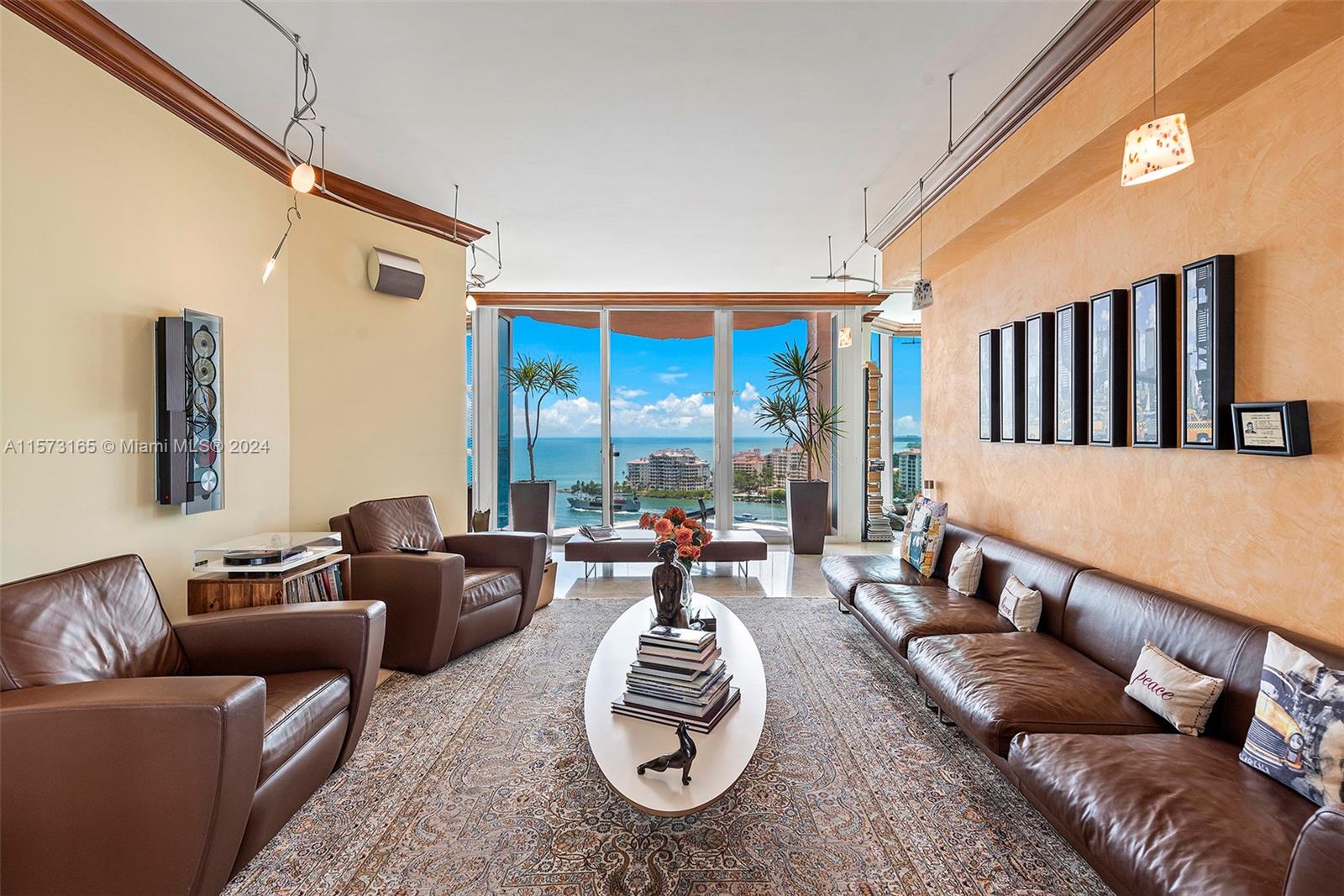 PORTOFINO TOWER CONDO - Residential