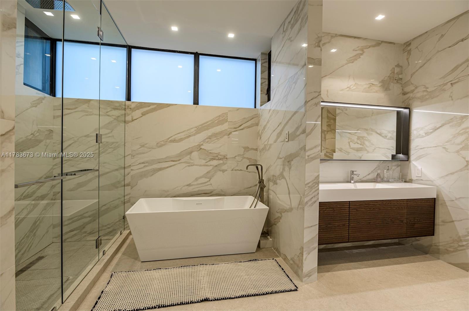STILWELL ISLES - Residential
