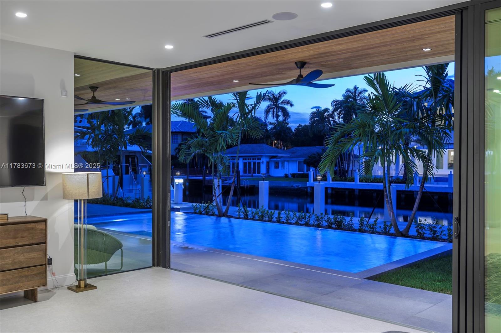 STILWELL ISLES - Residential