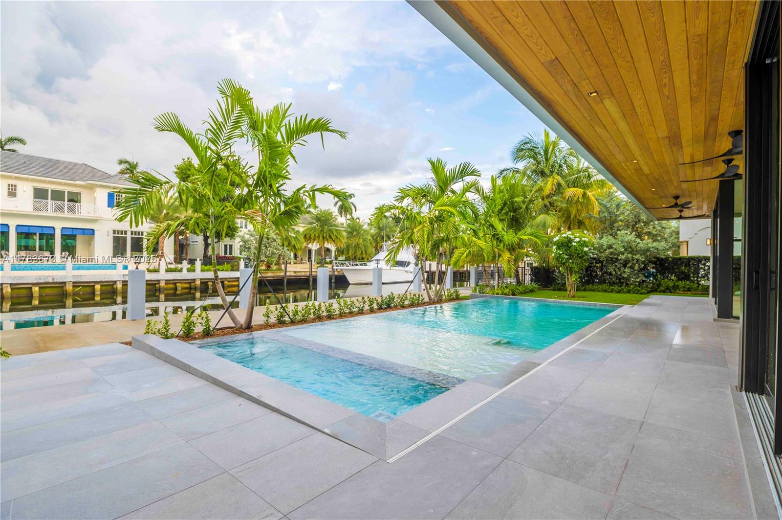 STILWELL ISLES - Residential