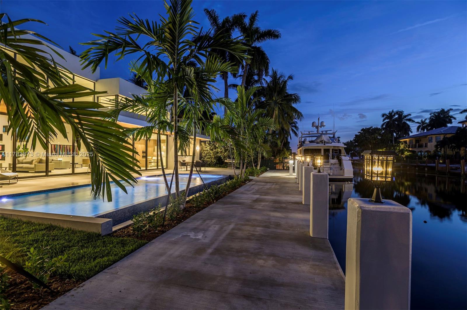 STILWELL ISLES - Residential