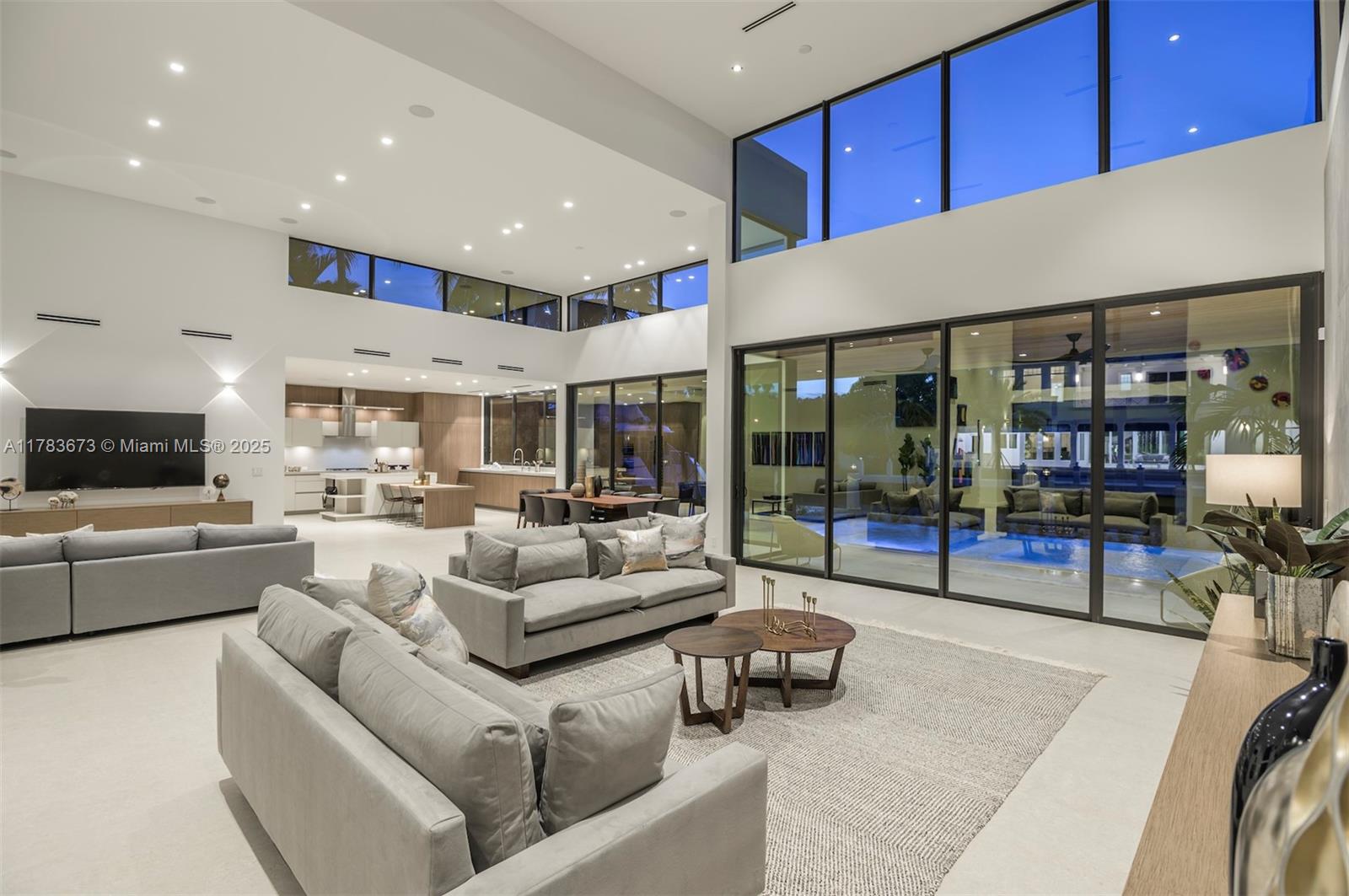 STILWELL ISLES - Residential