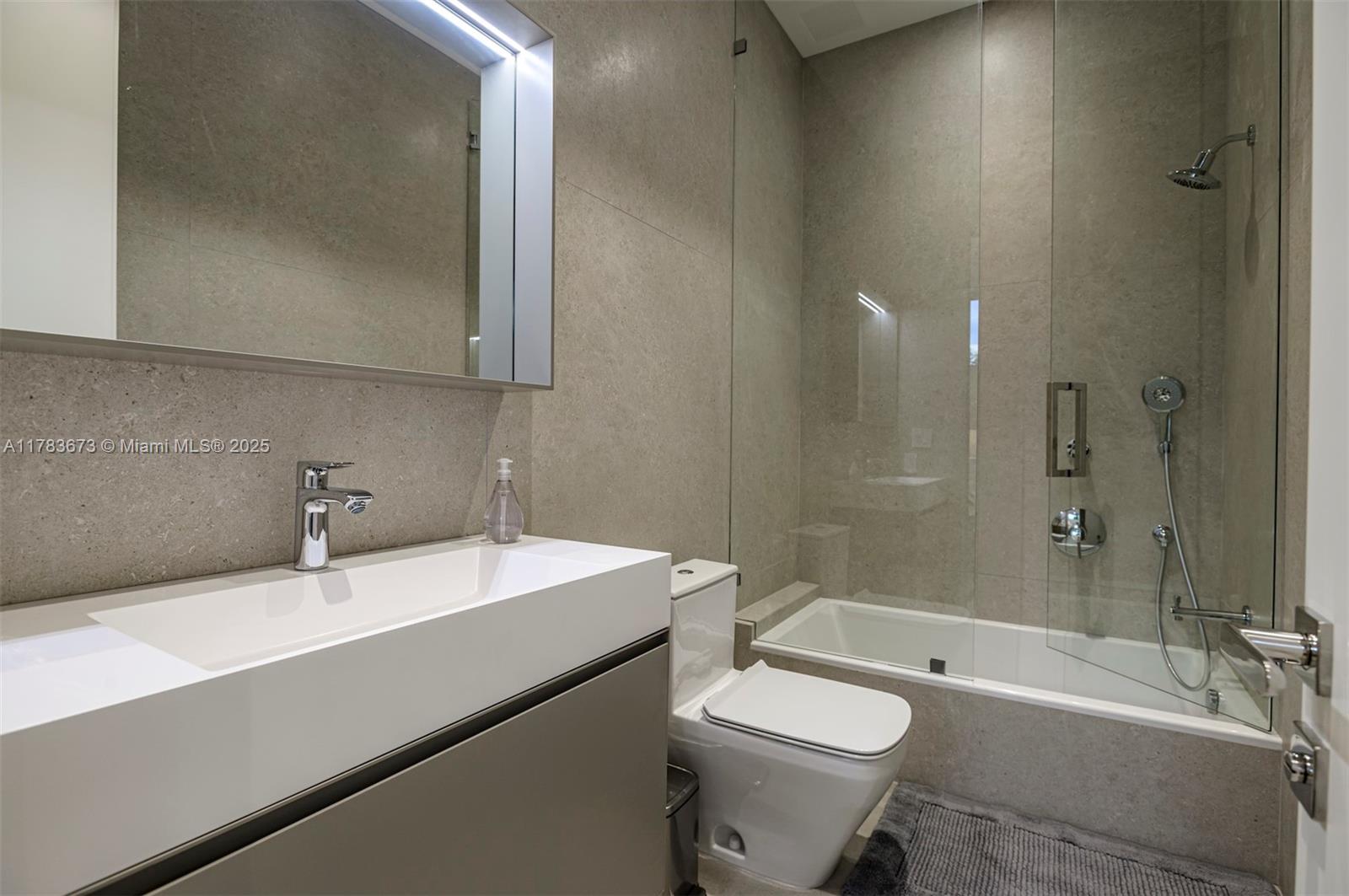 STILWELL ISLES - Residential