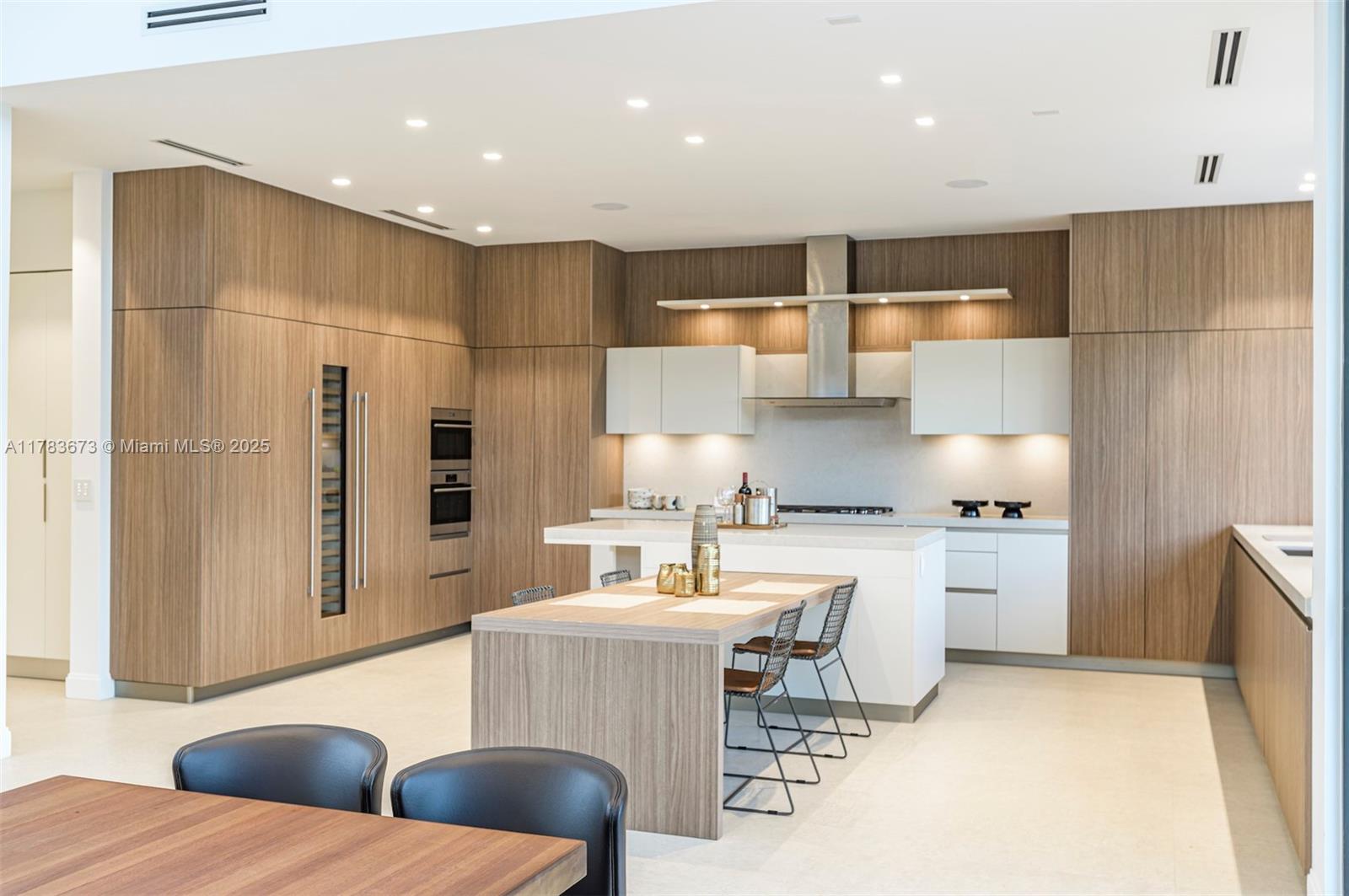 STILWELL ISLES - Residential