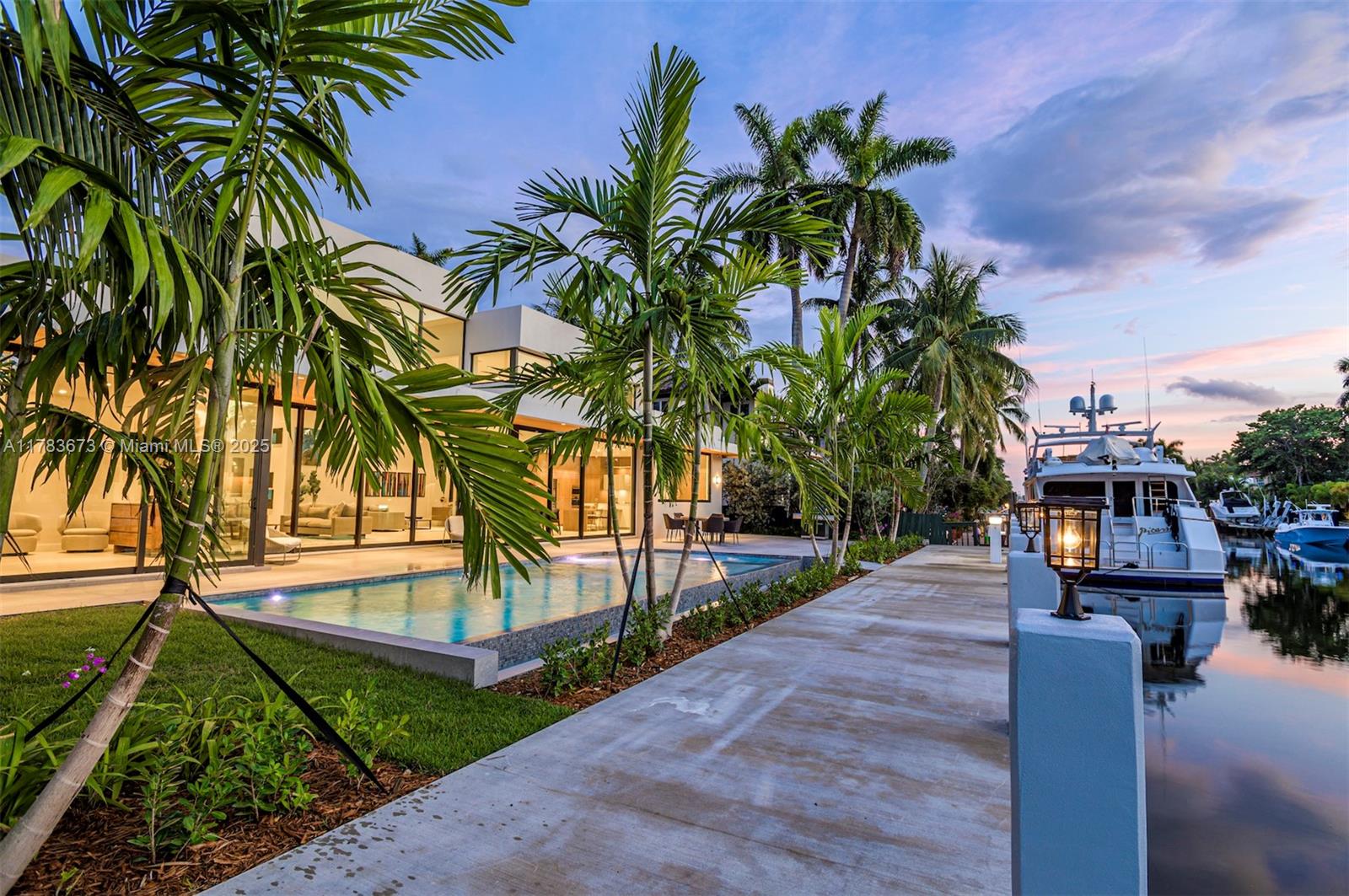 STILWELL ISLES - Residential