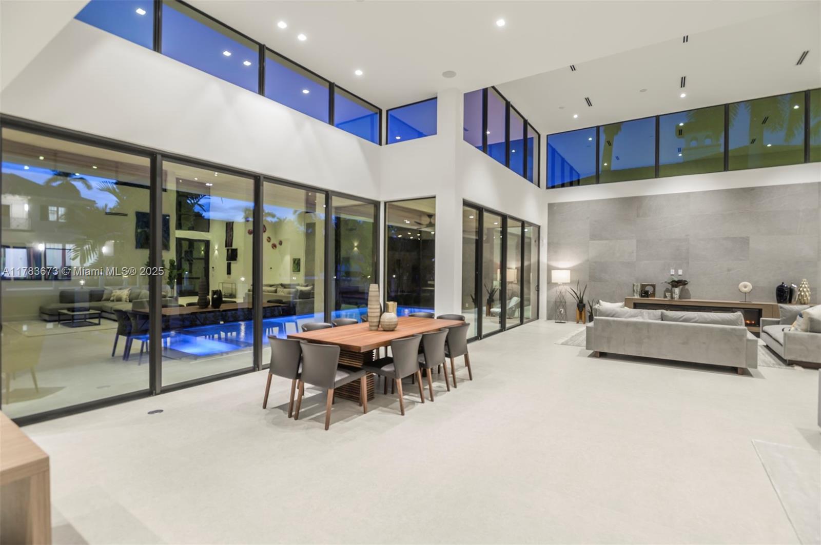STILWELL ISLES - Residential