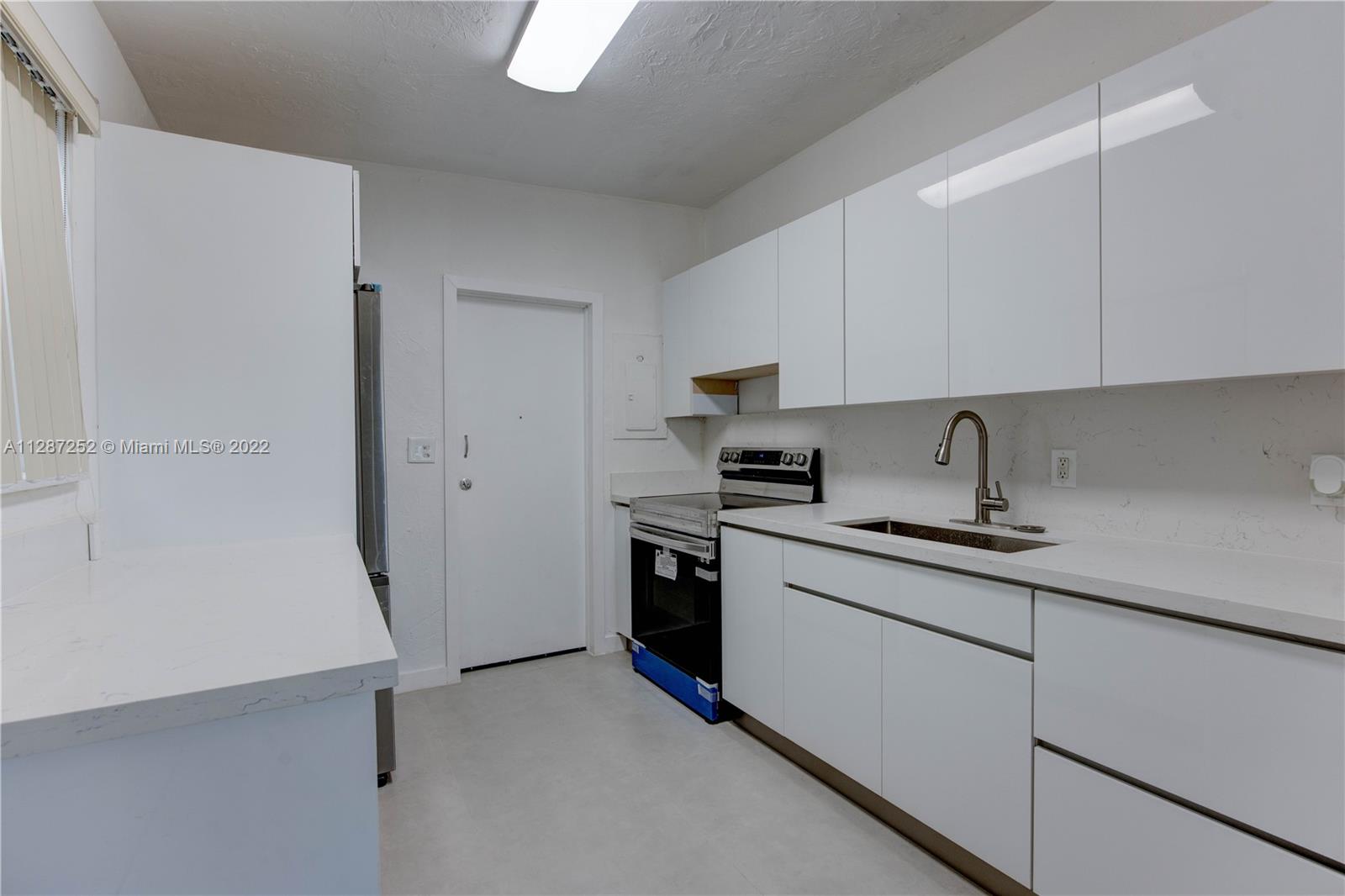 RIVERA MANOR - Residential Lease