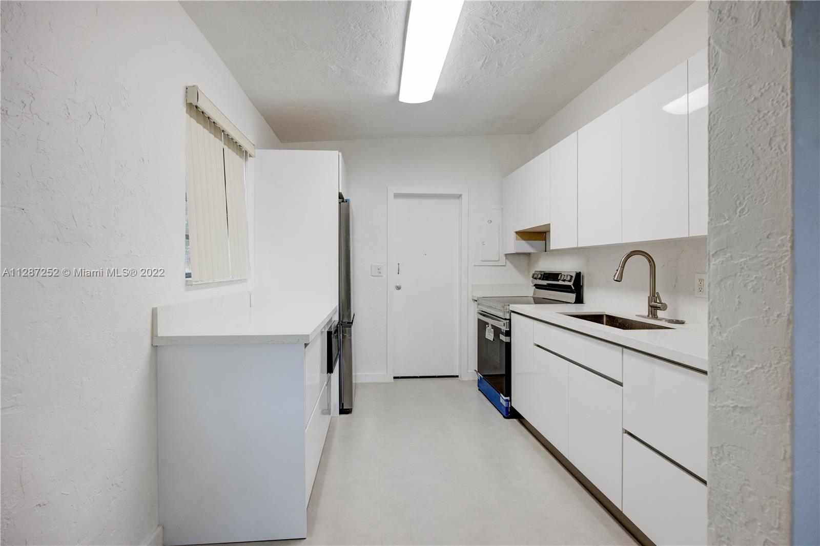 RIVERA MANOR - Residential Lease