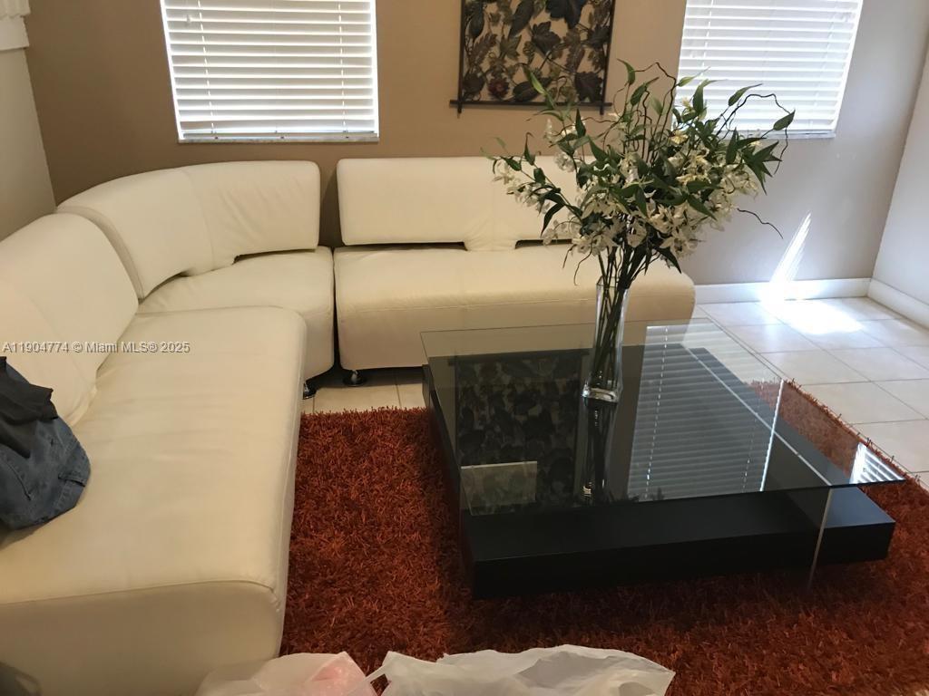 ISLANDS AT DORAL 1ST ADDN - Residential