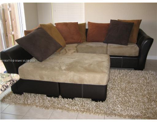 ISLANDS AT DORAL 1ST ADDN - Residential