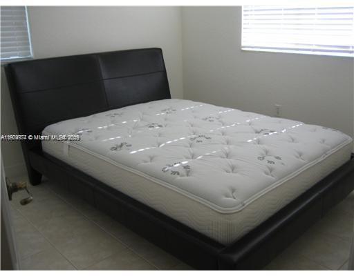 ISLANDS AT DORAL 1ST ADDN - Residential