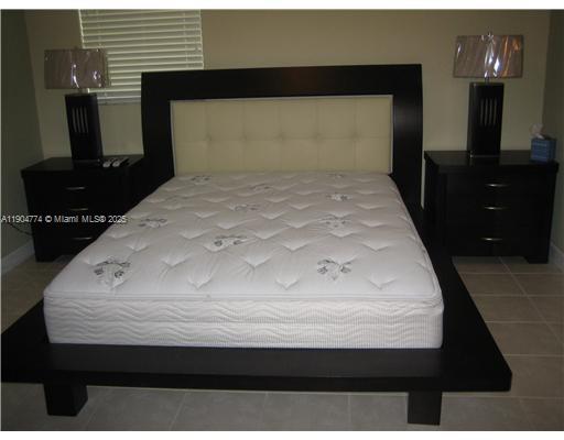 ISLANDS AT DORAL 1ST ADDN - Residential