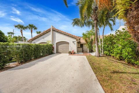 8596 SW 115th Pl 8596 Miami FL 33173