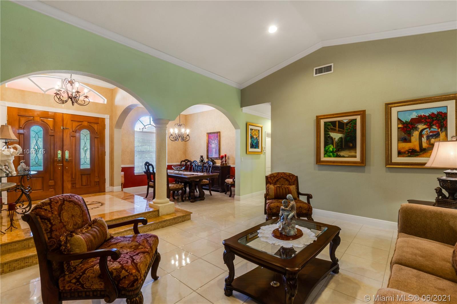 SILVER PALMS - Residential