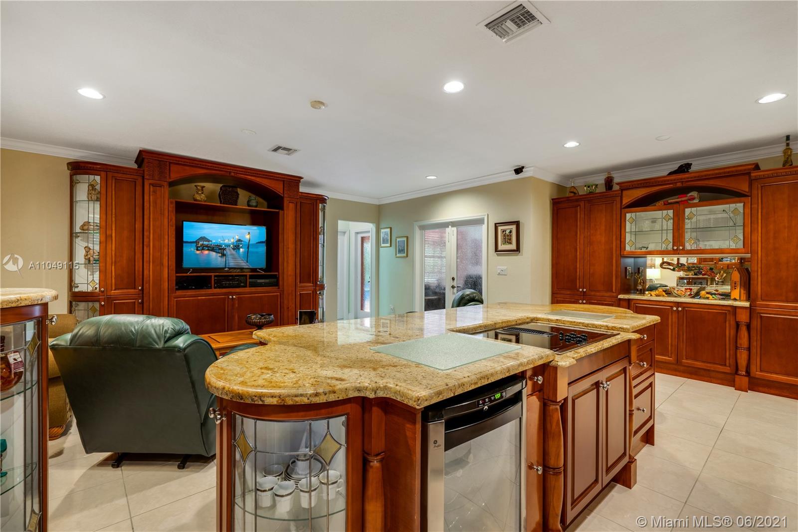 SILVER PALMS - Residential