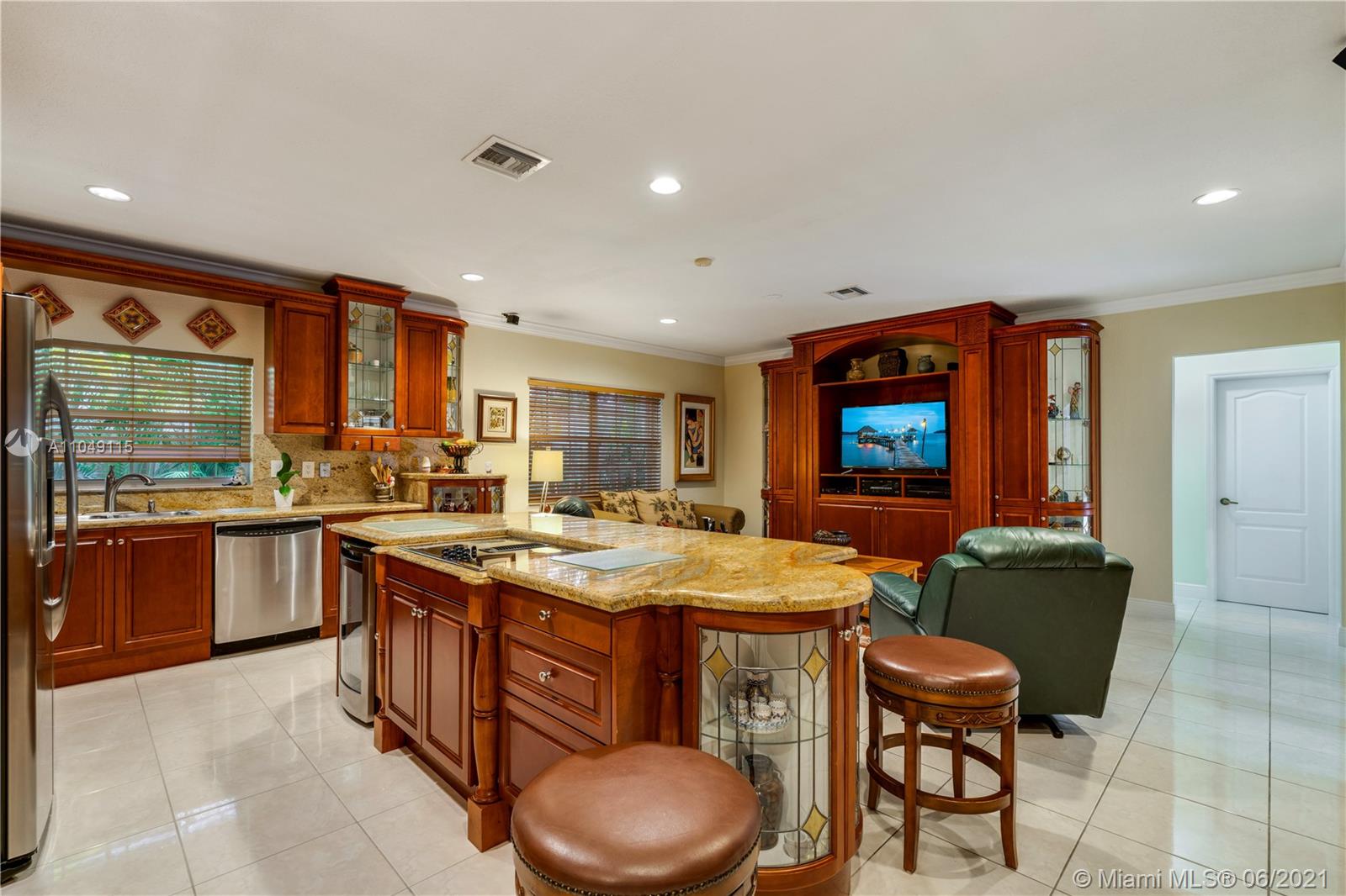 SILVER PALMS - Residential