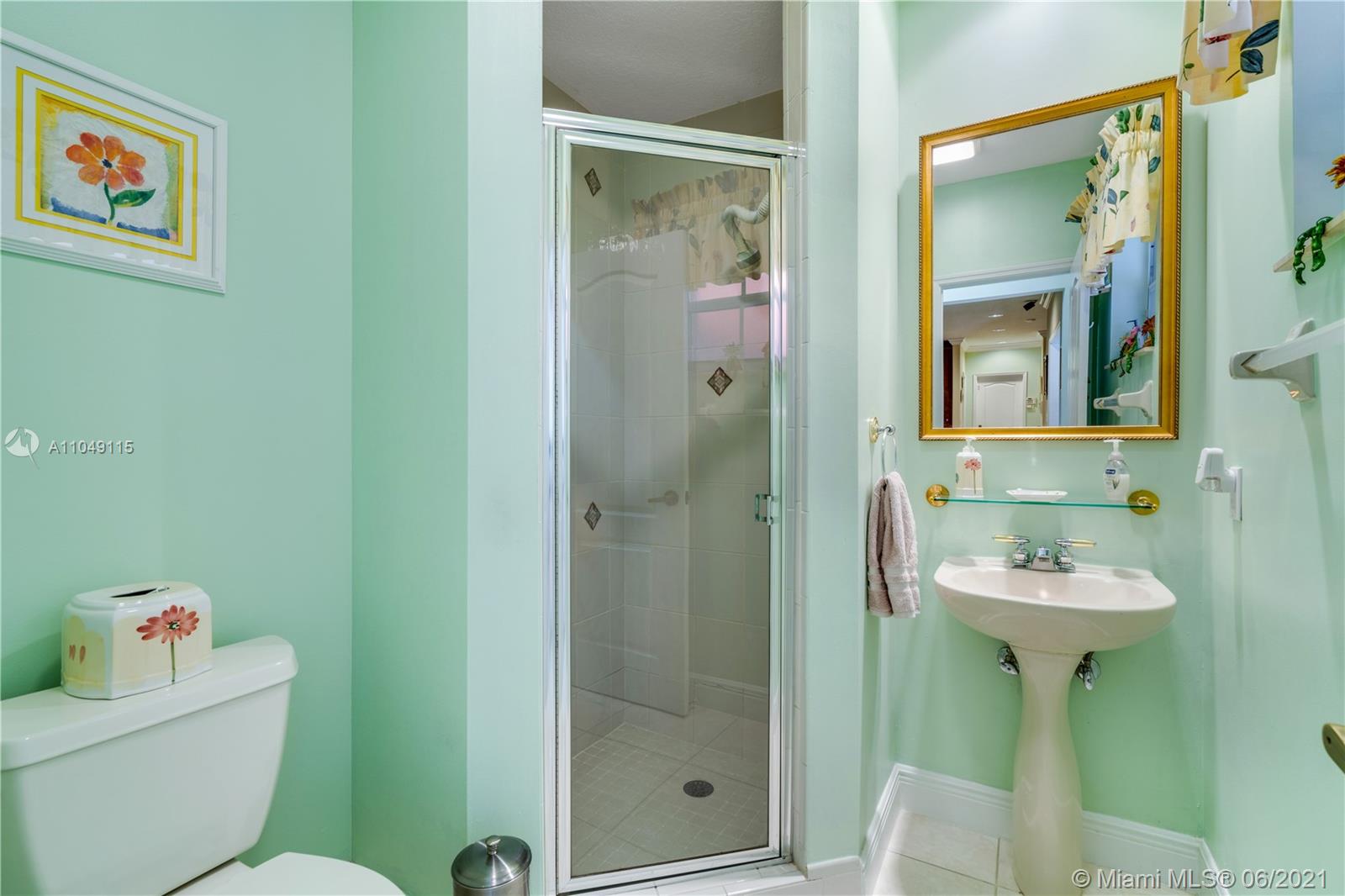 SILVER PALMS - Residential