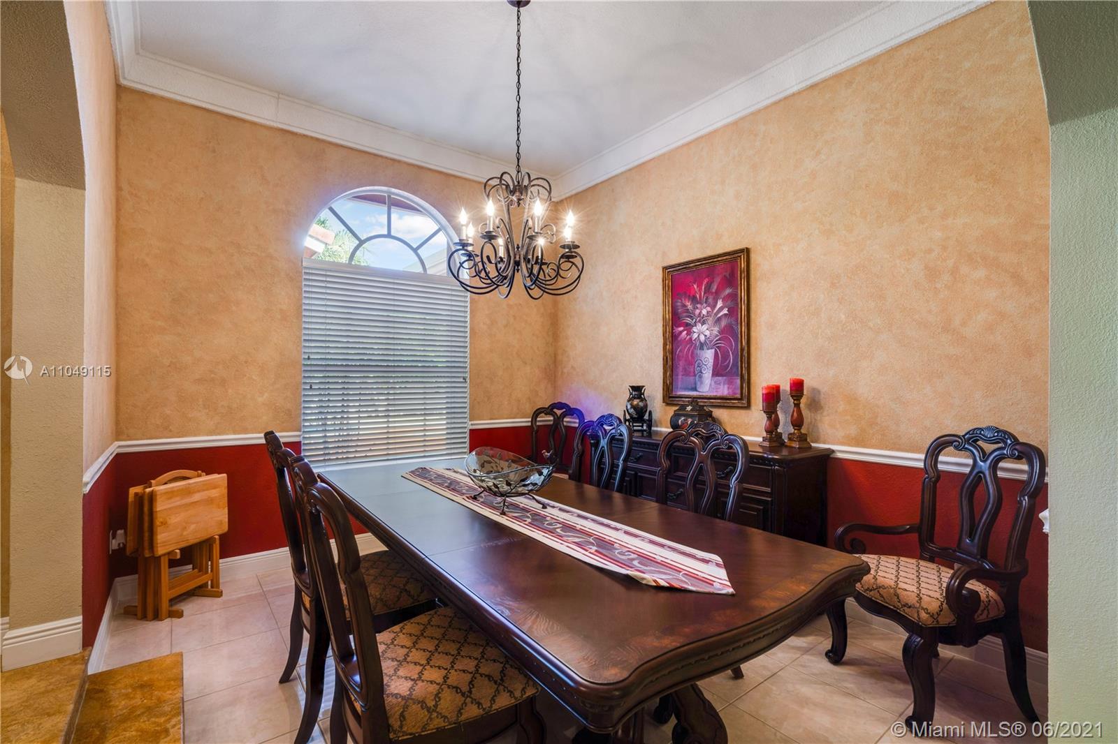 SILVER PALMS - Residential