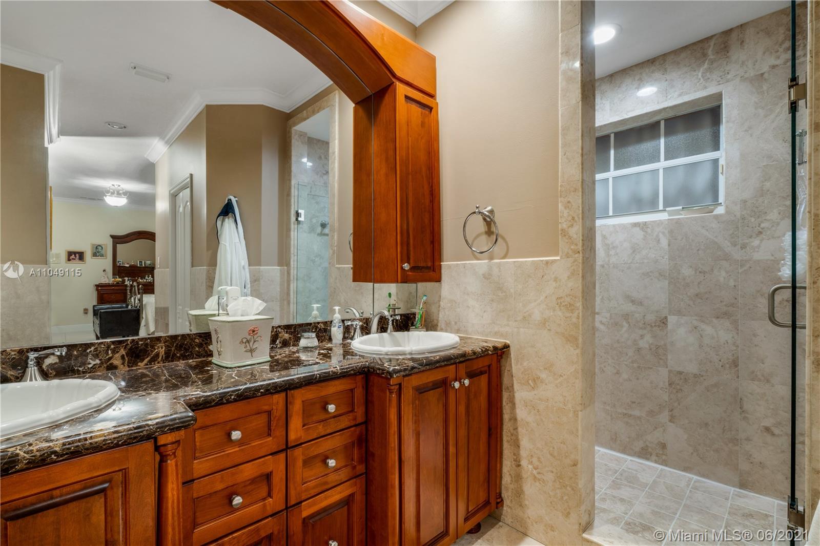 SILVER PALMS - Residential