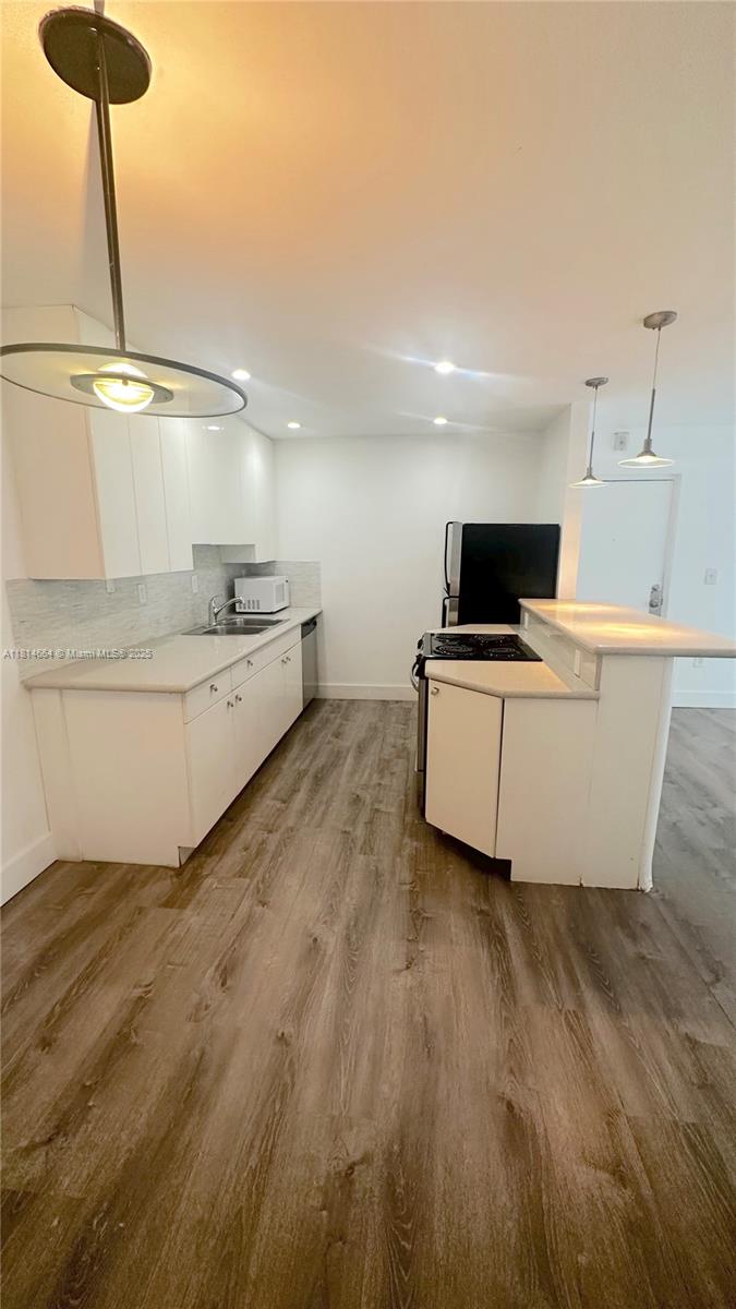 Rental Property at 10836 N Kendall Dr V10, Miami, Broward County, Florida - Bedrooms: 1 
Bathrooms: 1  - $1,799 MO.