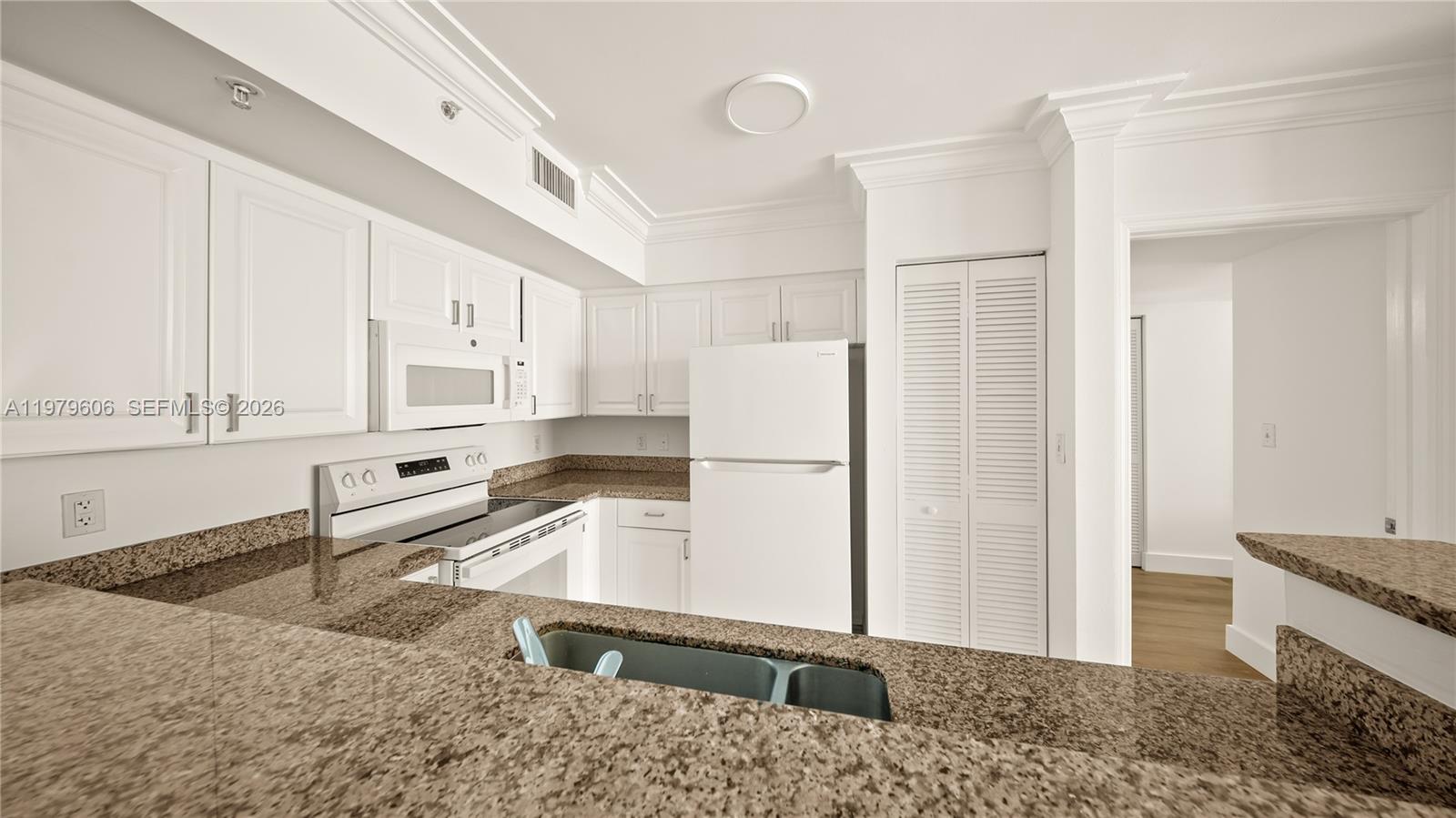 YACHT CLUB AT PORTOFINO C - Residential Lease