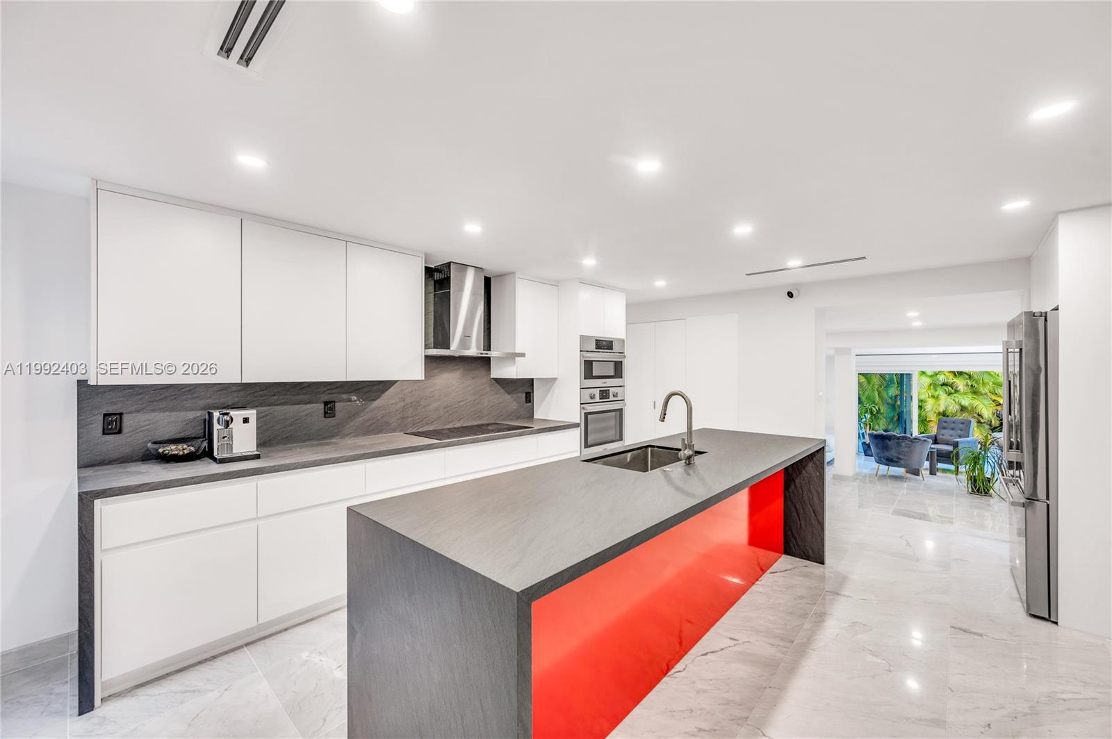 NAUTILUS EXTENSION 3RD - Residential