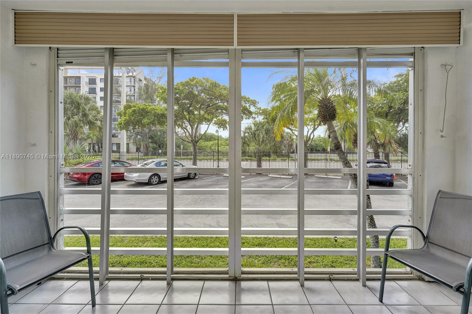 DANIANS SOUTH CONDO - Residential
