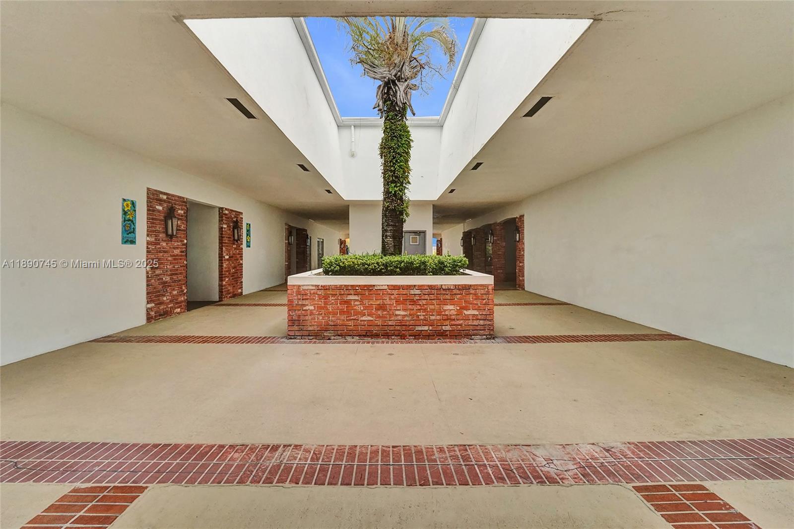 DANIANS SOUTH CONDO - Residential