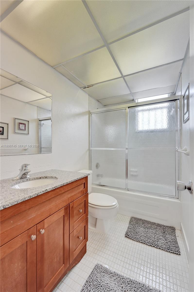 DANIANS SOUTH CONDO - Residential