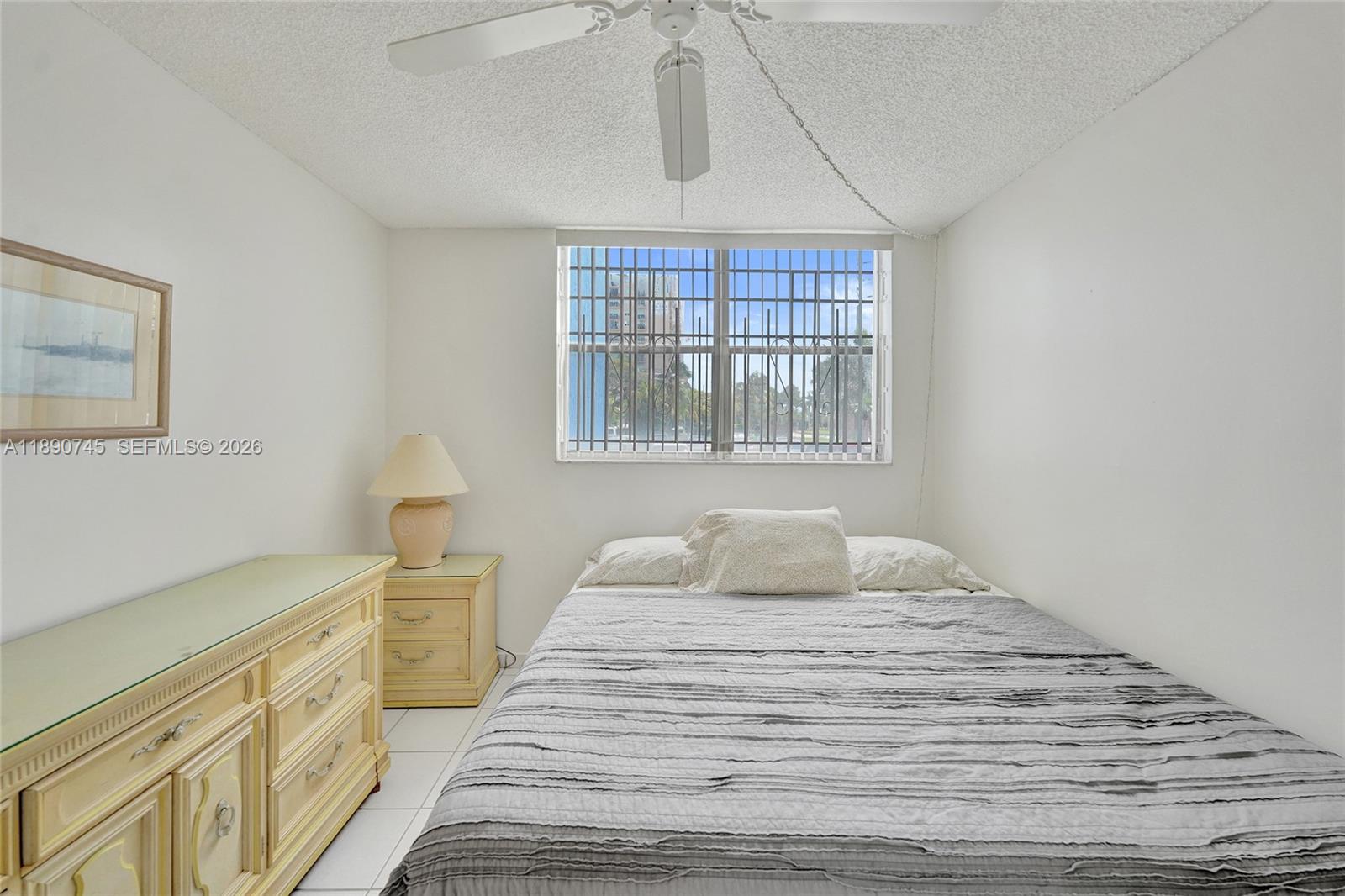 DANIANS SOUTH CONDO - Residential