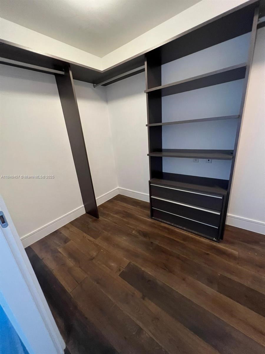 ECHO CONDO - Residential