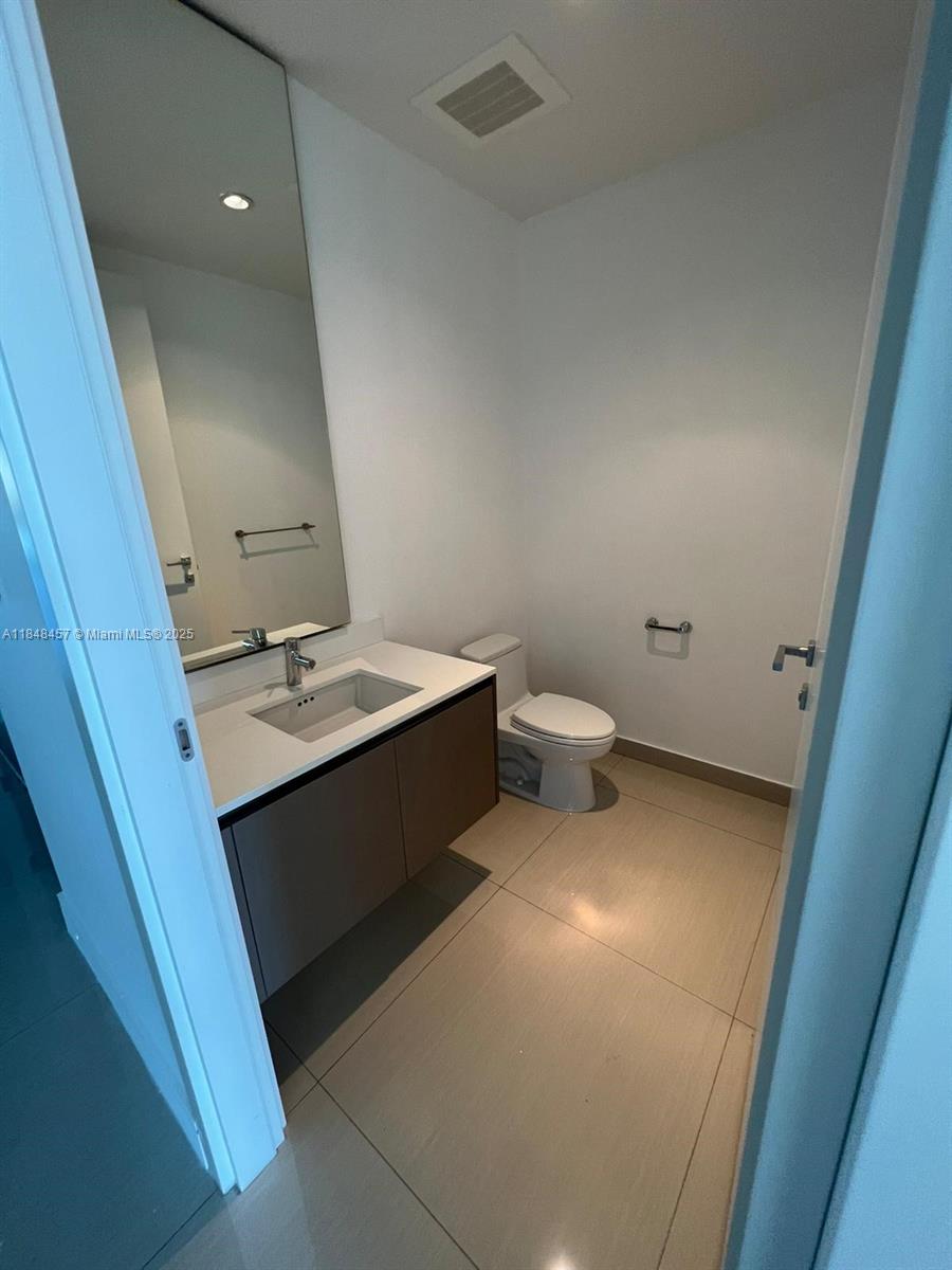 ECHO CONDO - Residential