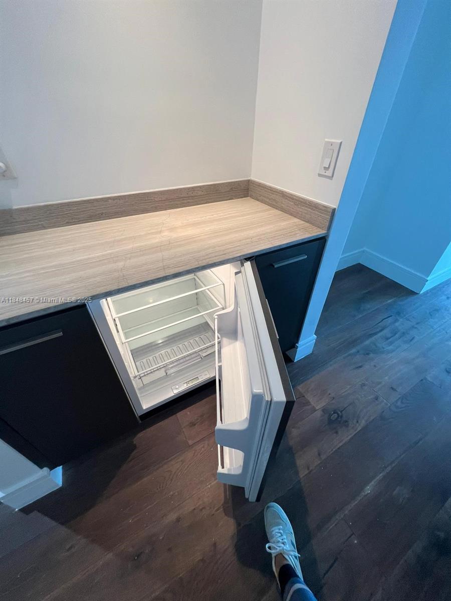 ECHO CONDO - Residential