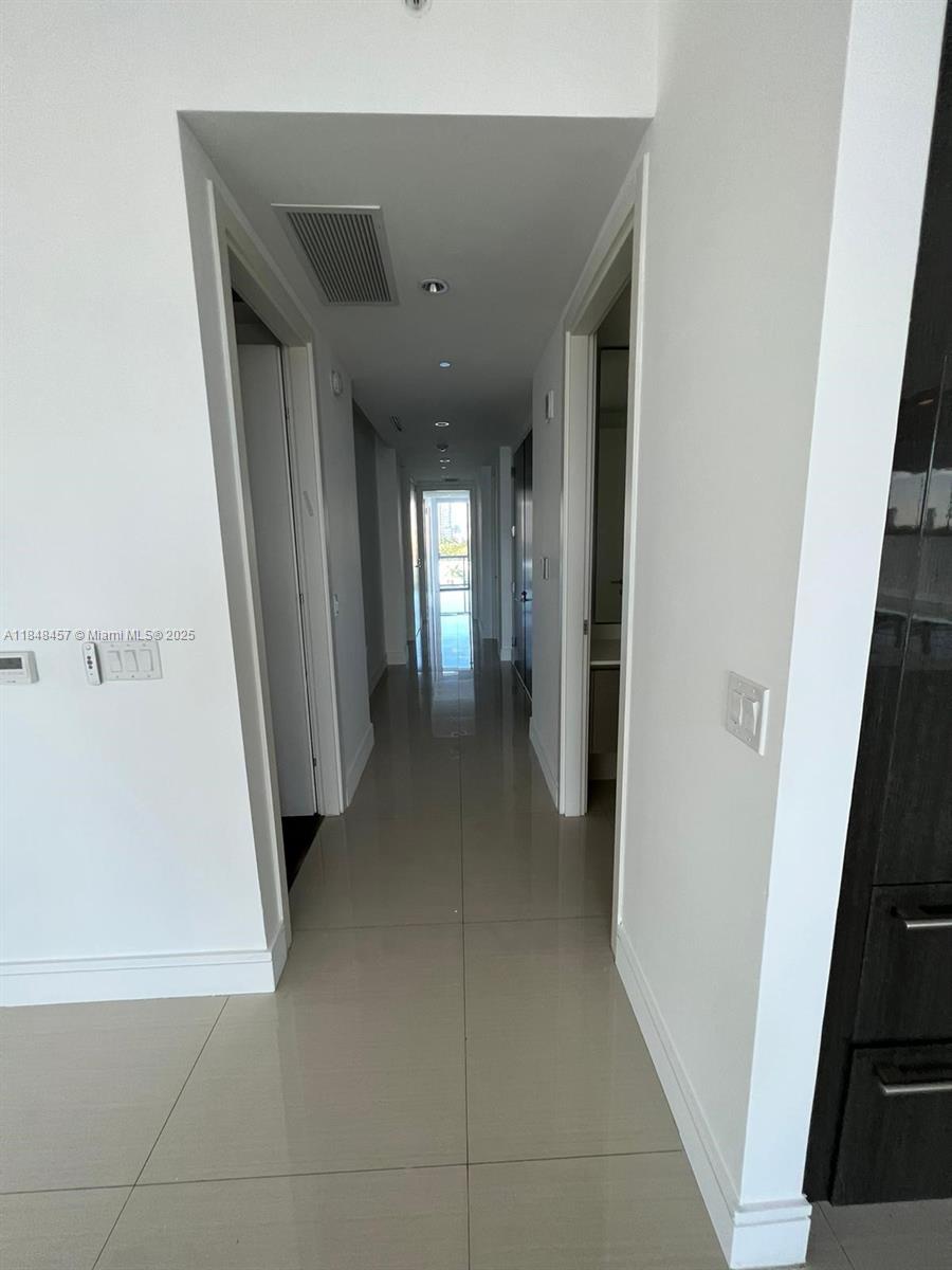 ECHO CONDO - Residential