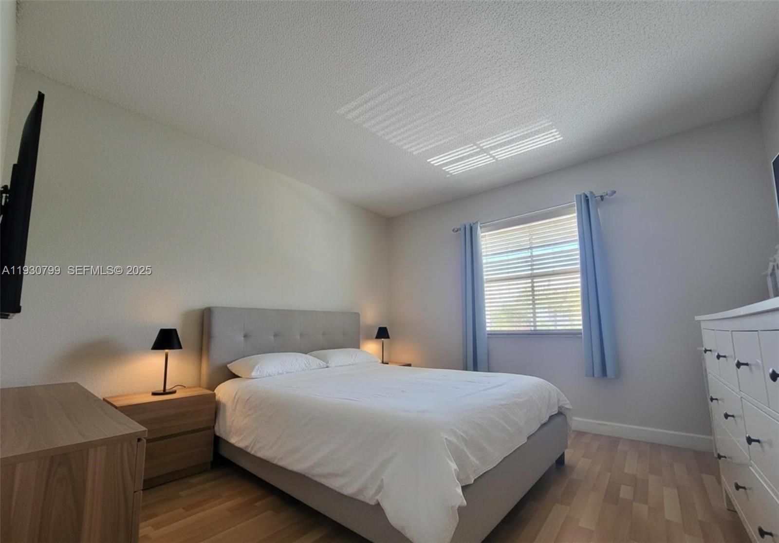 SAGA BAY GARDENS CONDO - Residential