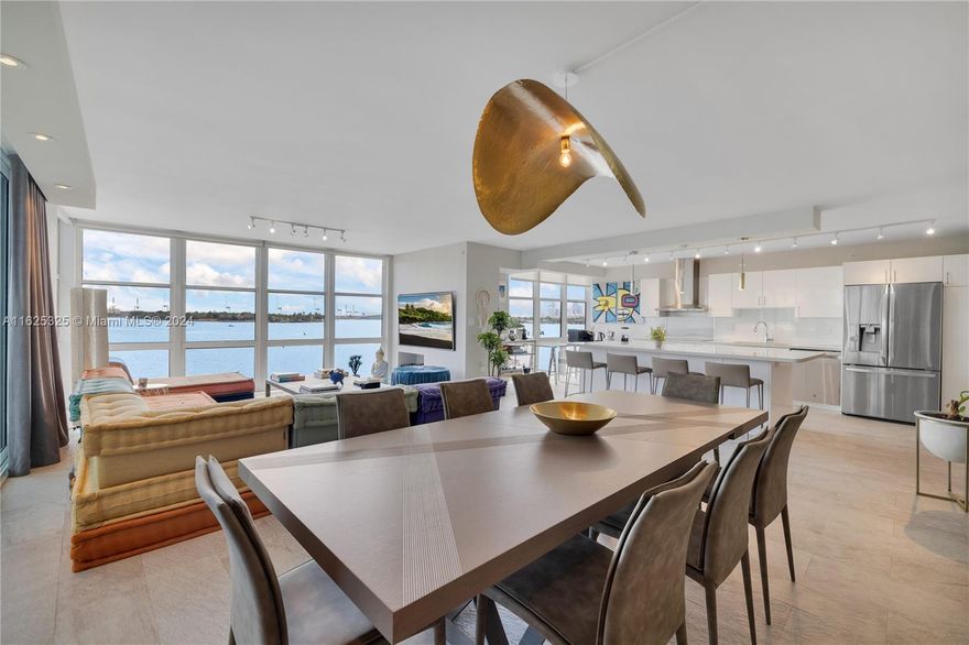 Luxurious completely renovated unit with direct bay and skyline views! Live in Miami Beach's desirable Belle Isle Neighborhood. This unit has beautiful floor to ceiling windows with South Facing Views of Biscayne Bay and Miami Skyline. Beautifully furnished with Roche Bobois furniture, Large Kitchen and Island, Beautiful Dining table to seat 8, walk in closets & spacious bathrooms, full sized washer/dryer, ample storage. Full service established building with LUX amenities: security, concierge, valet, gym, party room, boat slips. Children's park + 2 dog parks in front of building. Walking distance to The Standard, Sunset Harbor, Lincoln Road Shops, and trendy restaurants. Pool Deck is currently under construction until 2026.
Unit can be sold furnished.