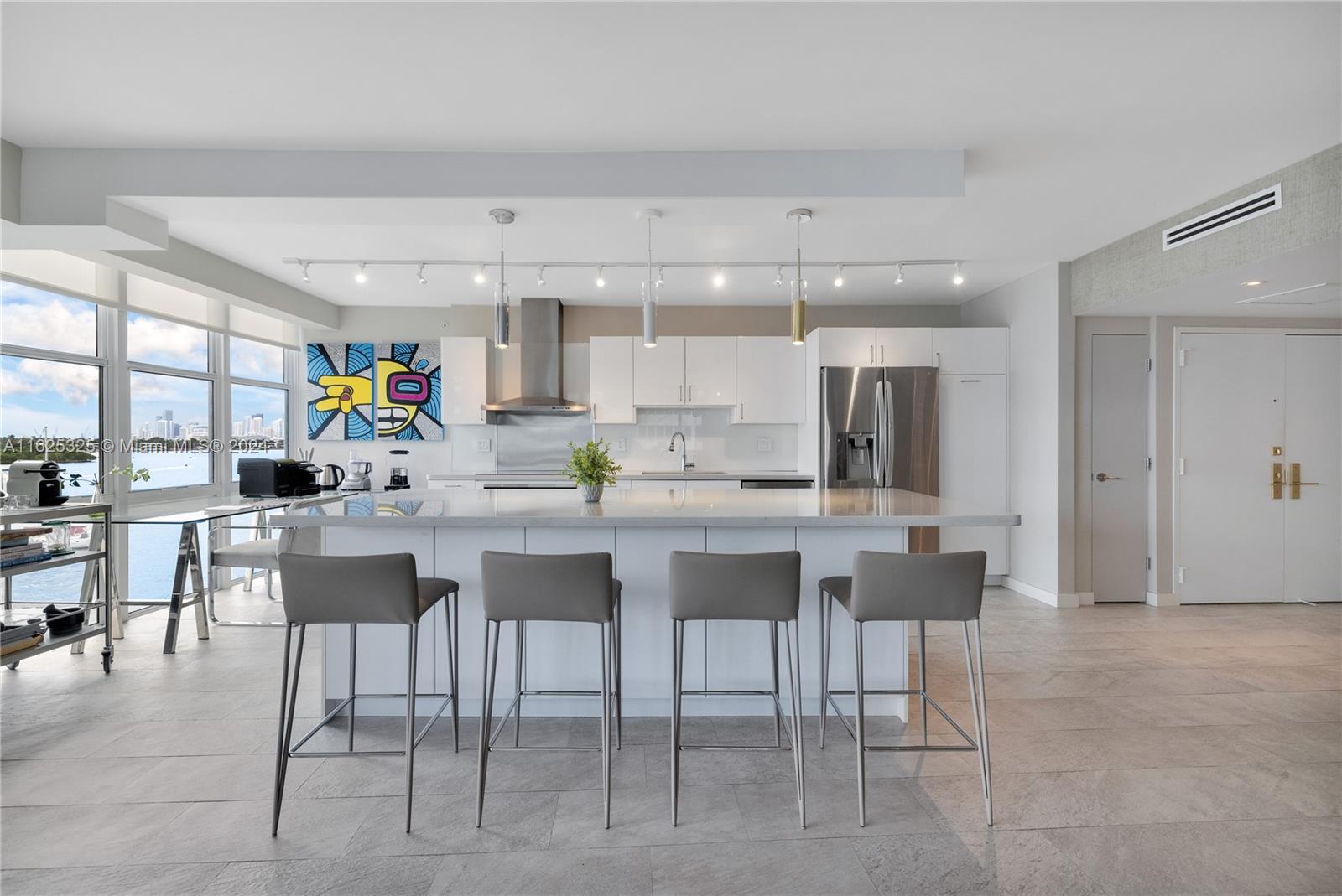 NINE ISLAND AVENUE CONDO - Residential