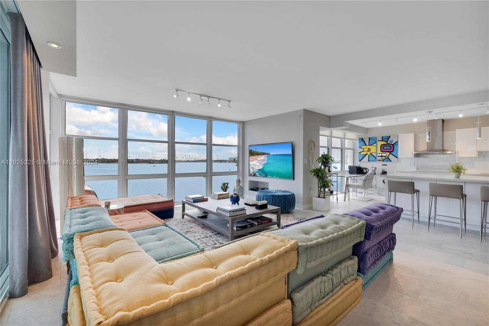 NINE ISLAND AVENUE CONDO - Residential