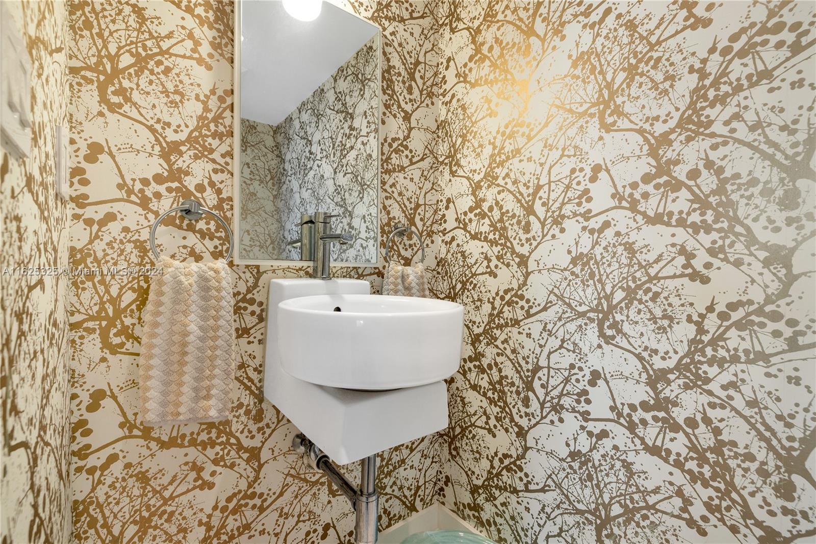 NINE ISLAND AVENUE CONDO - Residential